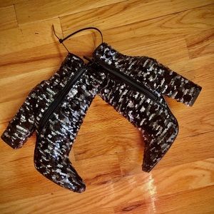 BRAND NEW Black & Silver Sequined Booties